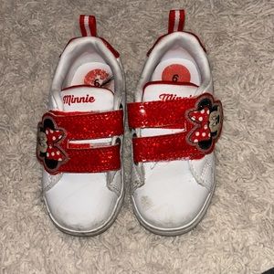 Minnie Mouse girls SIZE 6 shoes